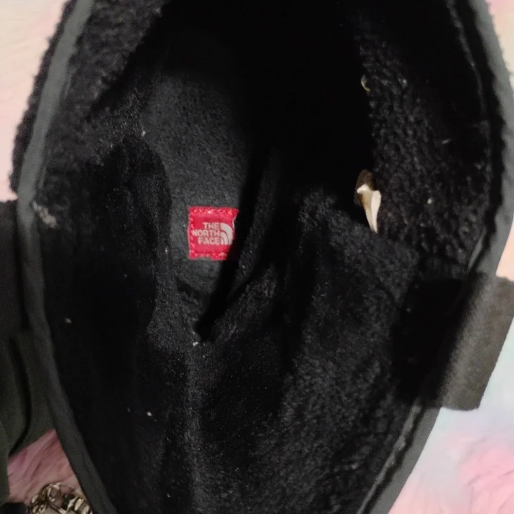 (D-56) The North Face Women's Winter Boots Sz.9 Gently Worn